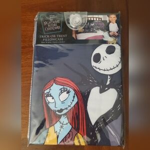 The nightmare before christmas jack and sally pillow case.